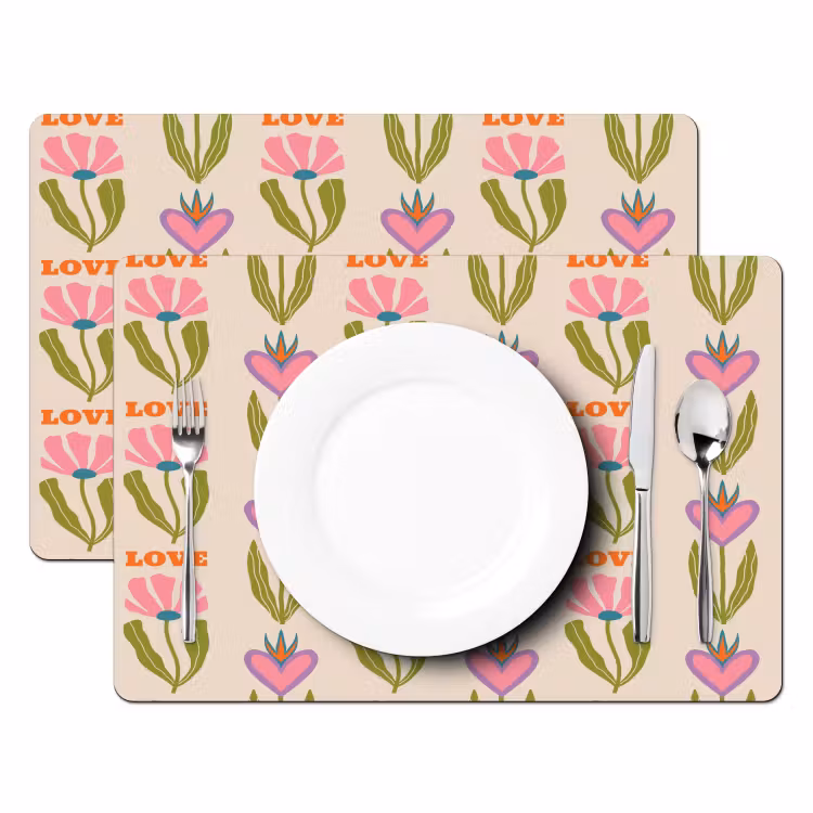 Love - Patroon - Bloemen - Hartjes Placemat vinyl groot 368 -zzsfeer2_Kitchenyeah-website