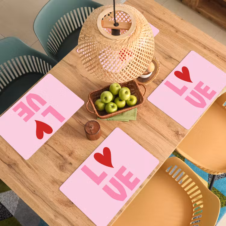 Love - Roze - Hart - Valentijn Placemat vinyl groot -zzsfeer5_Kitchenyeah-website