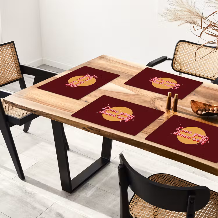 love your damn self - Cirkel - Glitter - Rood Placemat vinyl groot -zzsfeer4_Kitchenyeah-website