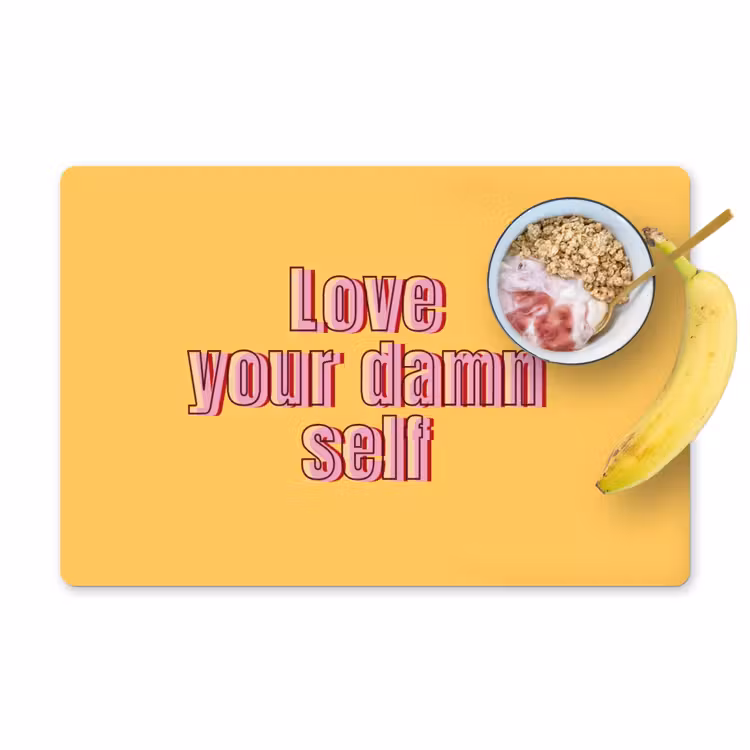 Love yourself - Roze - Geel Placemat vinyl groot -zzzproduct_Kitchenyeah-website