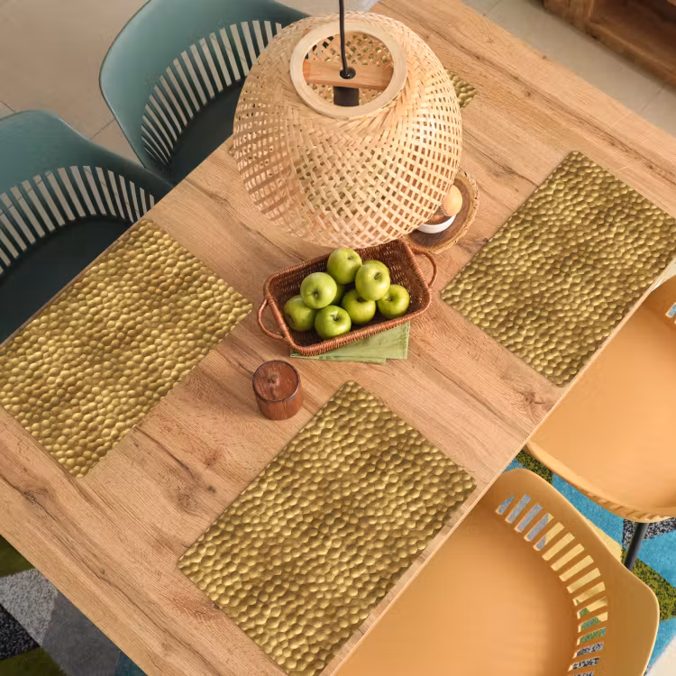 Metaal - Dynamisch - Goud Placemat vinyl groot 368 -zzsfeer5_Kitchenyeah-website