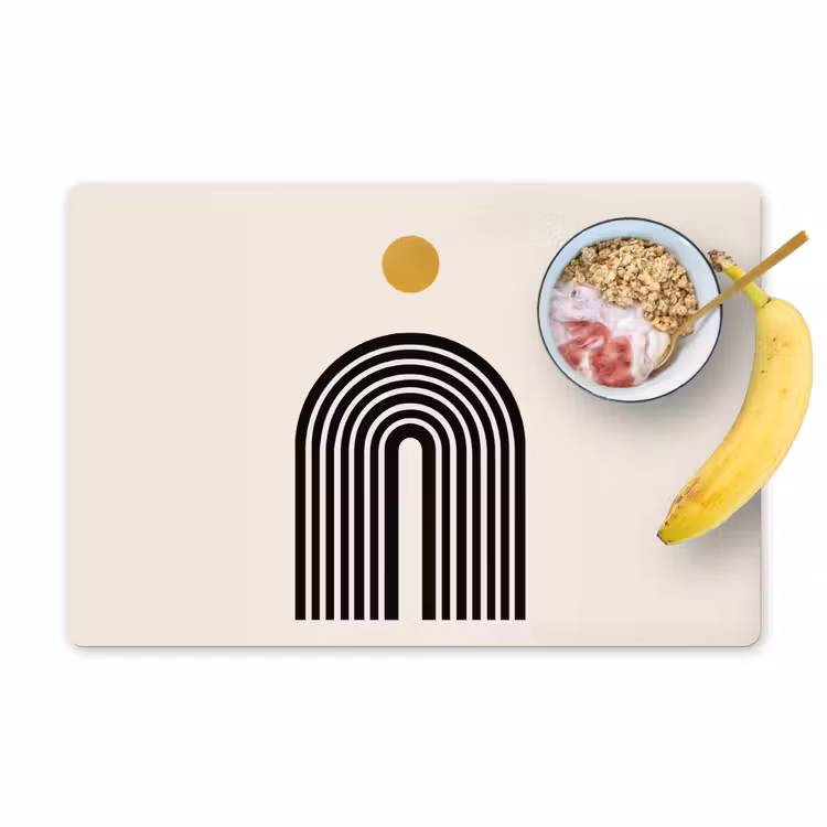 Minimalistisch - Zwarte boog - Gouden cirkel Placemat vinyl groot -zzzproduct_Kitchenyeah-website