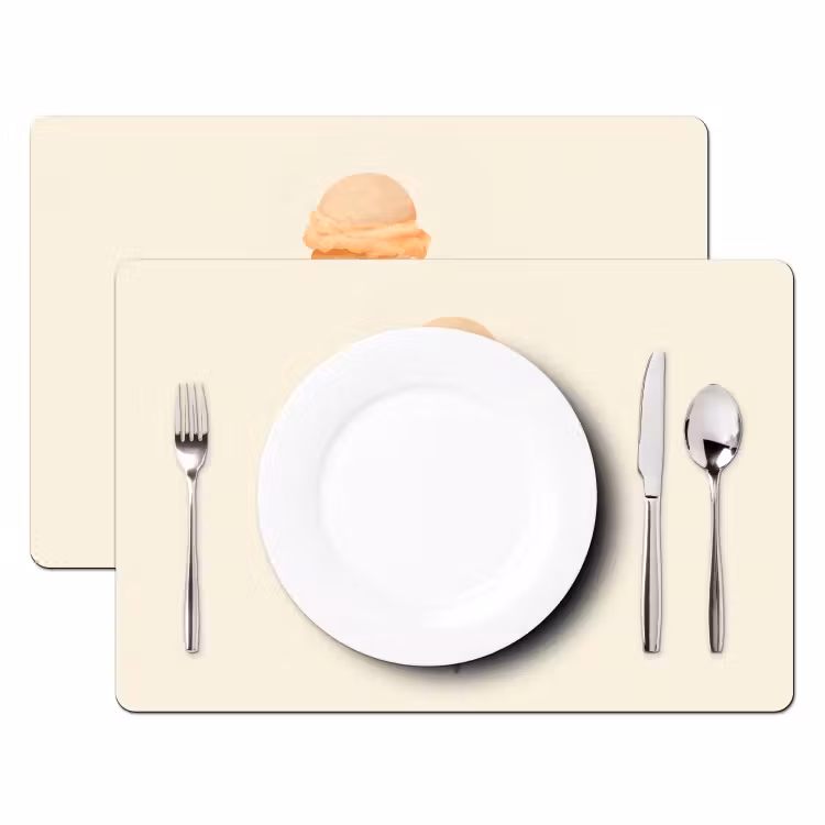 Minimalistisch - Schepijs - Hoorntje - Beige Placemat vinyl groot -zzsfeer2_Kitchenyeah-website
