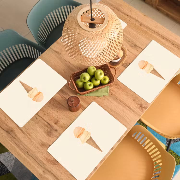 Minimalistisch - Schepijs - Hoorntje - Beige Placemat vinyl groot -zzsfeer5_Kitchenyeah-website
