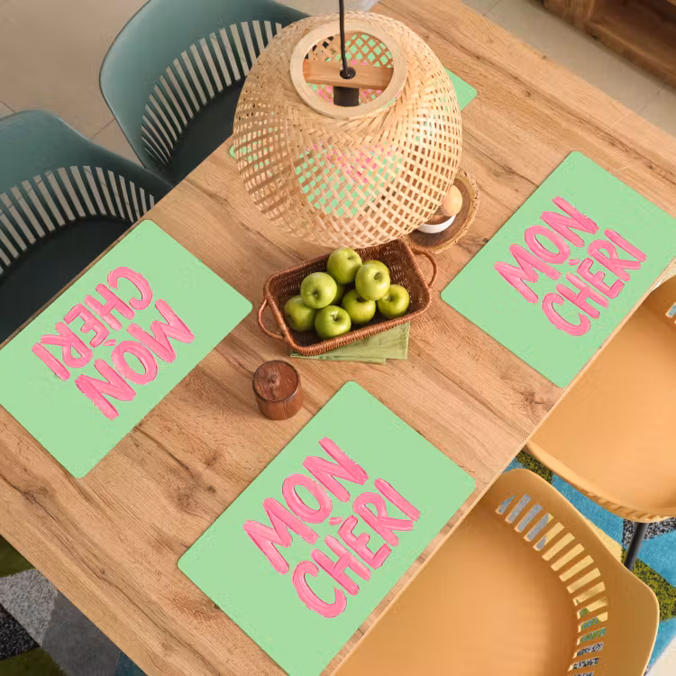 Mon cheri - Groen - Roze Placemat vinyl groot -zzsfeer5_Kitchenyeah-website