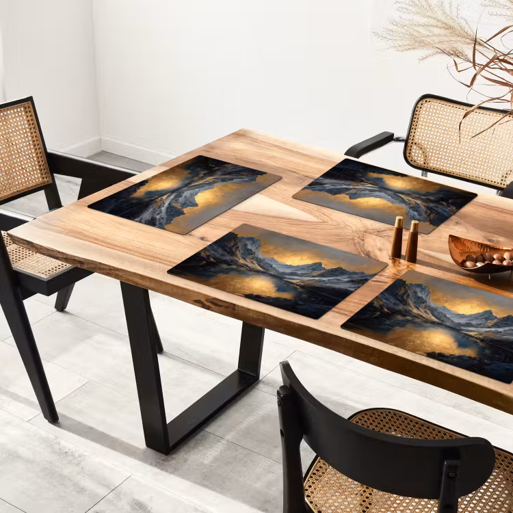 Berglandschap met Gouden Zonsondergang Placemat vinyl groot -zzsfeer4_Kitchenyeah-website