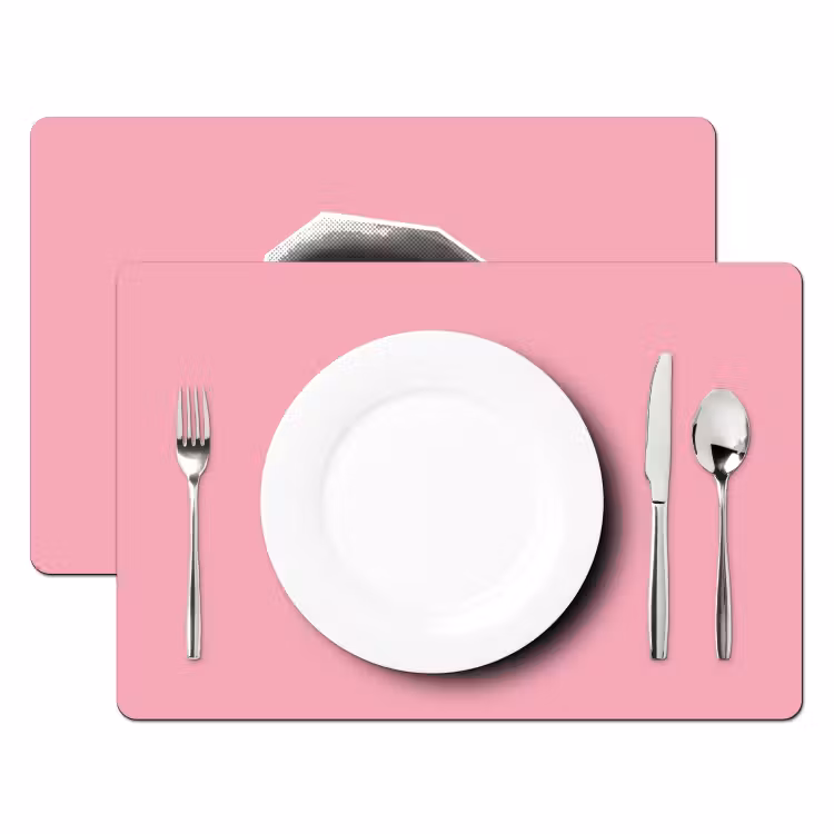 Mond - BLAH BLAH - Roze Placemat vinyl groot -zzsfeer2_Kitchenyeah-website