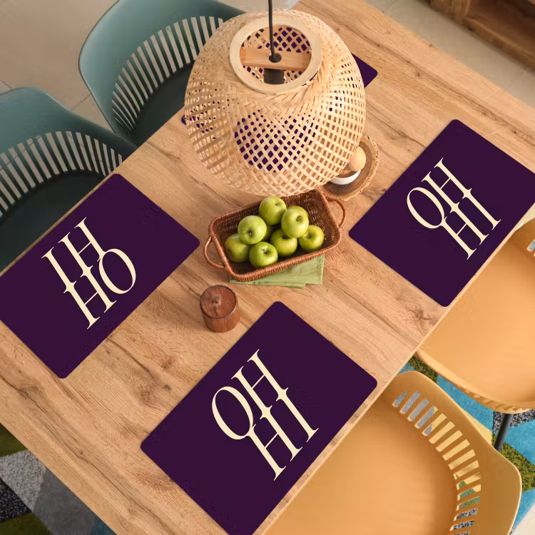 Oh hi - Paars - Minimalistisch Placemat vinyl groot -zzsfeer5_Kitchenyeah-website