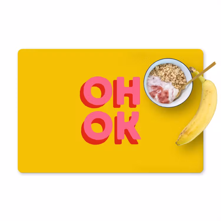 Oh ok - 3D - Geel - Roze Placemat vinyl groot -zzzproduct_Kitchenyeah-website