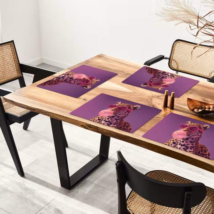 Panter - Zonnebril - Kauwgombel - Roze Placemat vinyl groot -zzsfeer4_Kitchenyeah-website