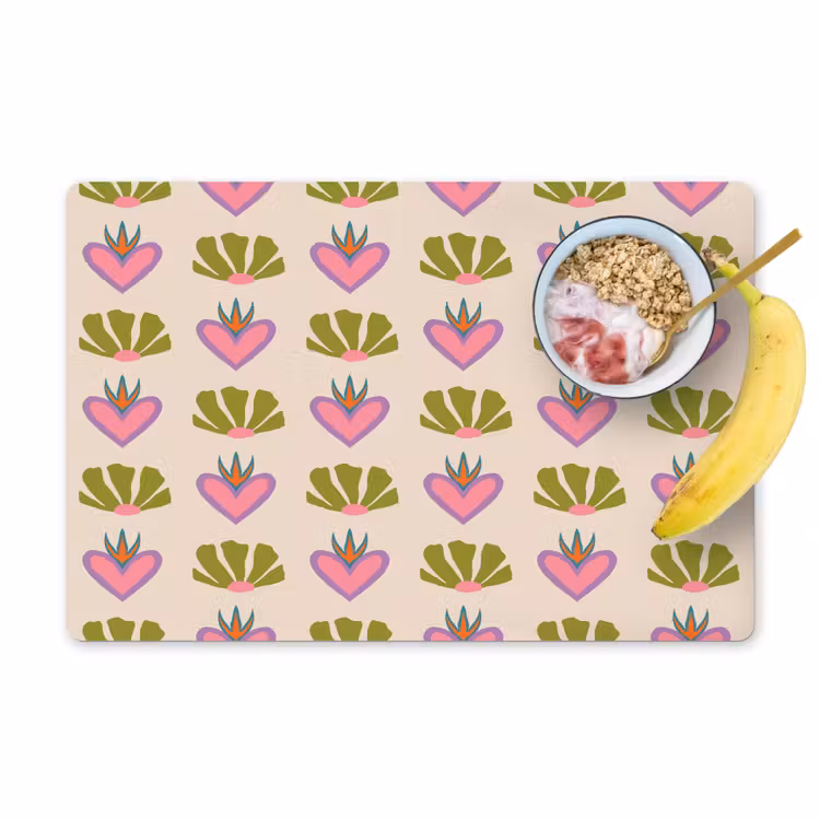Patroon - Beige - Hartjes - Bloemen Placemat vinyl groot 368 -zzzproduct_Kitchenyeah-website