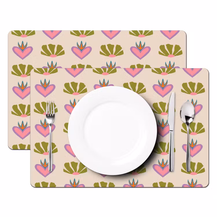 Patroon - Beige - Hartjes - Bloemen Placemat vinyl groot 368 -zzsfeer2_Kitchenyeah-website