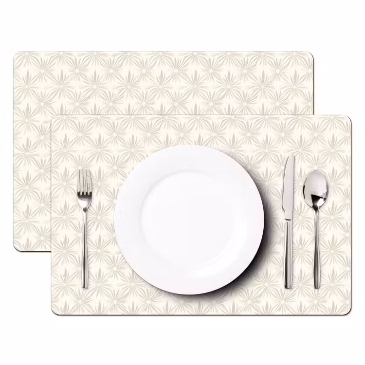 Patroon - Bloemen - Beige Placemat vinyl groot 368 -zzsfeer2_Kitchenyeah-website