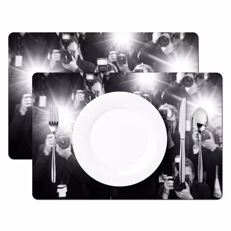 Mensen - Camera - Flitslicht - Zwart-wit - Media Placemat vinyl groot -zzsfeer2_Kitchenyeah-website