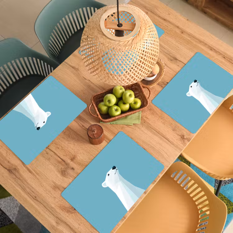 Ijsbeer - Lichtblauw - Minimalistisch Placemat vinyl groot -zzsfeer5_Kitchenyeah-website