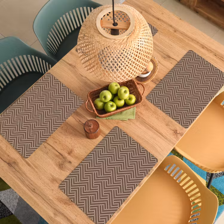 Stippen - Bruin - Beige - Patroon Placemat vinyl groot 368 -zzsfeer5_Kitchenyeah-website