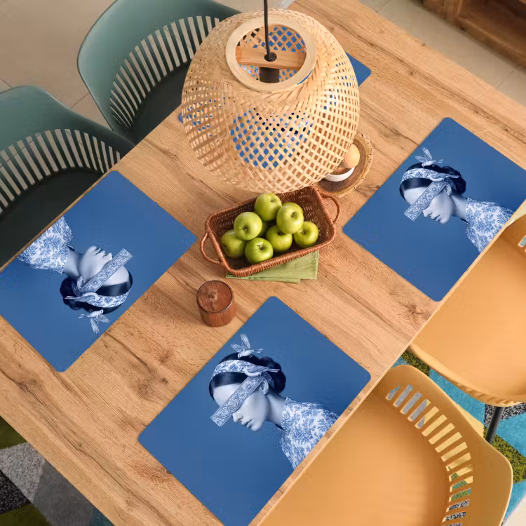 Portret - Klassiek - Wit - Blauw Placemat vinyl groot -zzsfeer5_Kitchenyeah-website