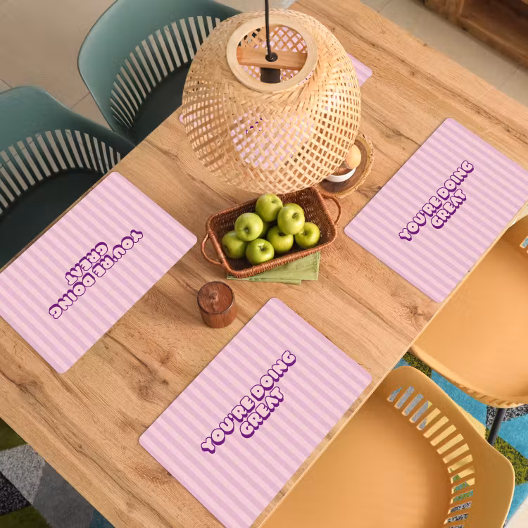 Paars - Strepen - You're doing great - Schaduw Placemat vinyl groot -zzsfeer5_Kitchenyeah-website