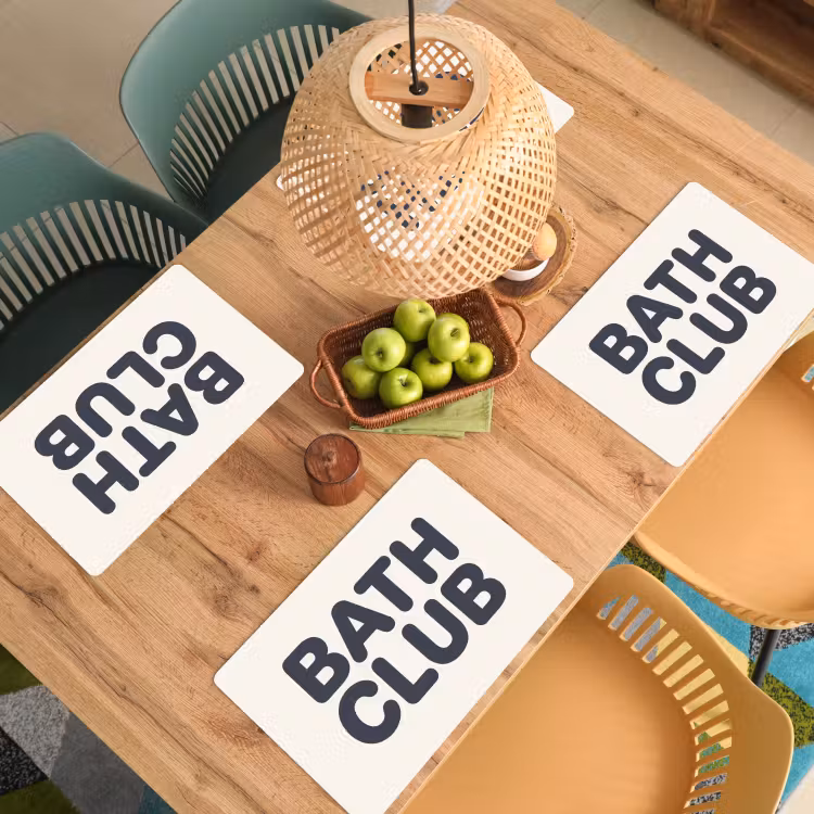 Quote - Grijs - Wit Placemat vinyl groot -zzsfeer5_Kitchenyeah-website