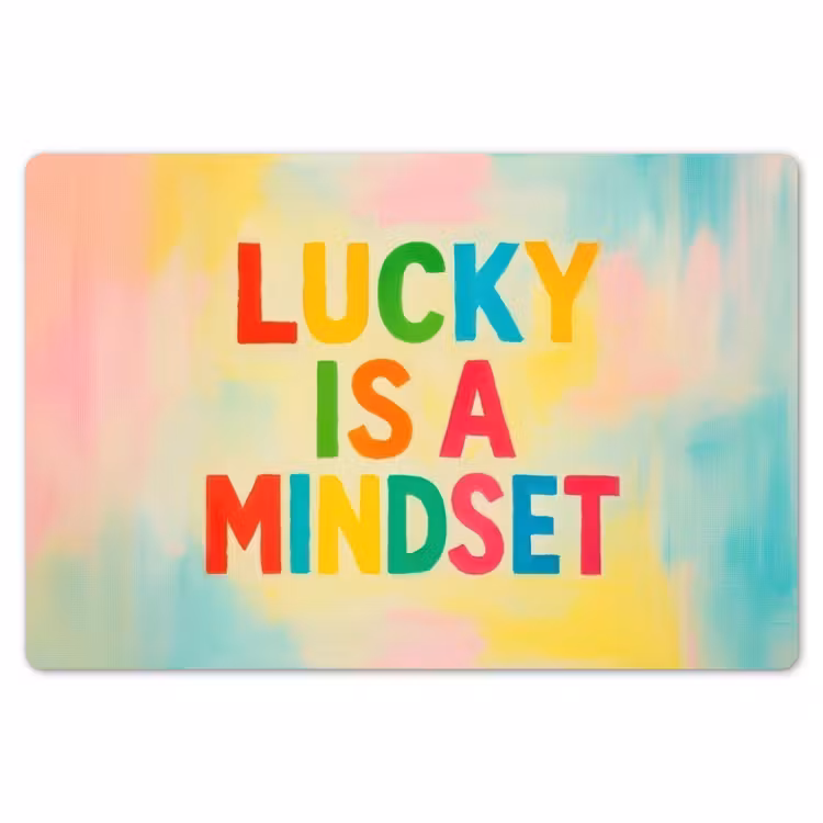 Quote - Lucky - Regenboogkleuren Placemat vinyl groot -zzsfeer1_Kitchenyeah-website