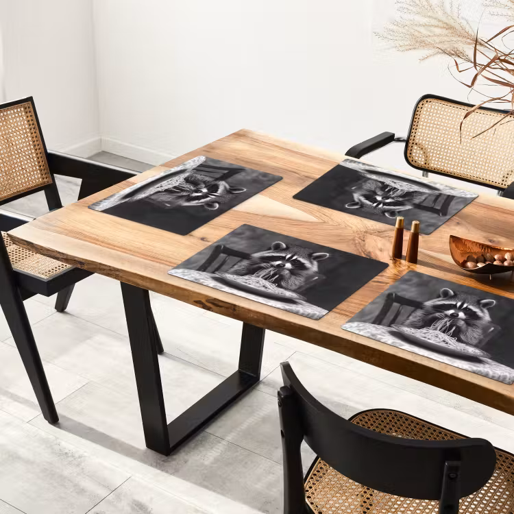 Wasbeer - Cute - Pasta - Tafelkleed - Zwart - Wit Placemat vinyl groot -zzsfeer4_Kitchenyeah-website