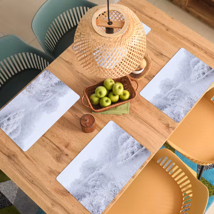 Rivier - Sneeuw - Bos - Winter - Schilderachtig Placemat vinyl groot -zzsfeer5_Kitchenyeah-website