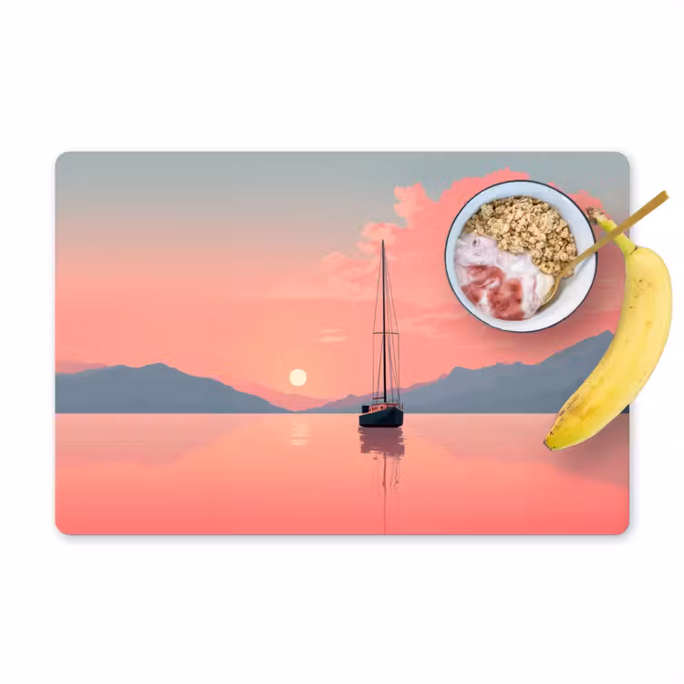 Zeilboot - Roze zee - Zonsondergang - Bergen Placemat vinyl groot -zzzproduct_Kitchenyeah-website
