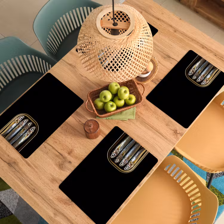 Sardines - Blik - Zwart - Vissen Placemat vinyl groot -zzsfeer5_Kitchenyeah-website