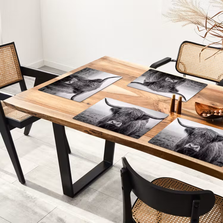 Schotse hooglander - Zwart - Wit - Gras Placemat vinyl groot -zzsfeer4_Kitchenyeah-website