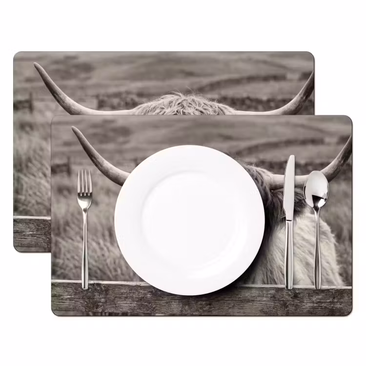 Schotse hooglander - Zwart - Wit - Hout Placemat vinyl groot -zzsfeer2_Kitchenyeah-website