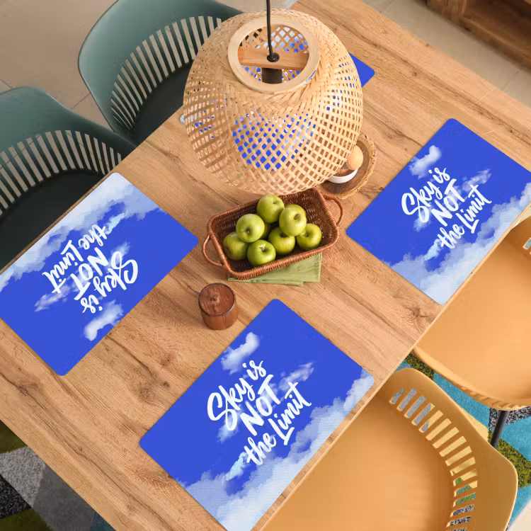 Sky is not the limit - Blauwe lucht - Wolken Placemat vinyl groot -zzsfeer5_Kitchenyeah-website