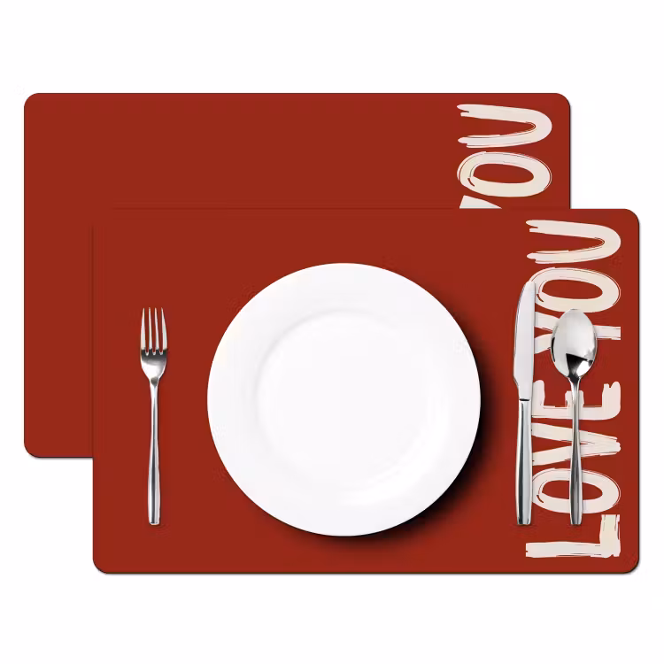 Schuin - Loveyou - Rood Placemat vinyl groot -zzsfeer2_Kitchenyeah-website