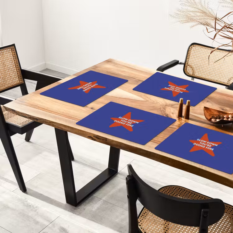Slow down you're doing fine - Ster - Blauw Placemat vinyl groot -zzsfeer4_Kitchenyeah-website