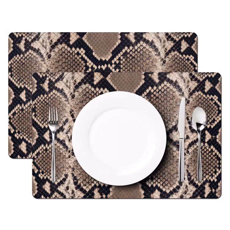 Slangenprint - Python - Bruin Placemat vinyl groot -zzsfeer2_Kitchenyeah-website