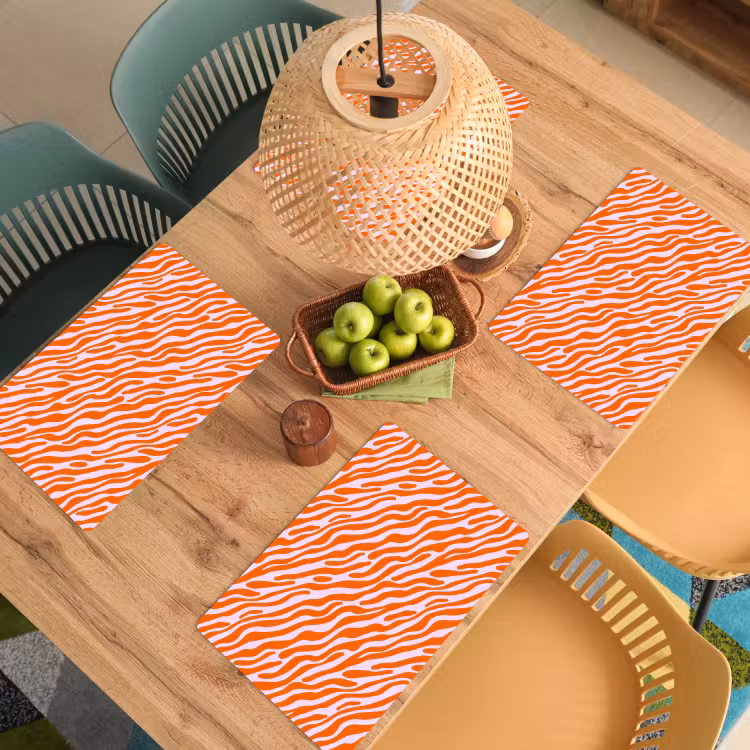 Strepen - Dynamisch - Oranje Placemat vinyl groot 368 -zzsfeer5_Kitchenyeah-website