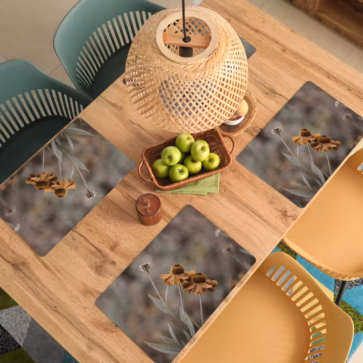 Zonnehoed - Droogbloemen - Geel - Warm Placemat vinyl groot -zzsfeer5_Kitchenyeah-website