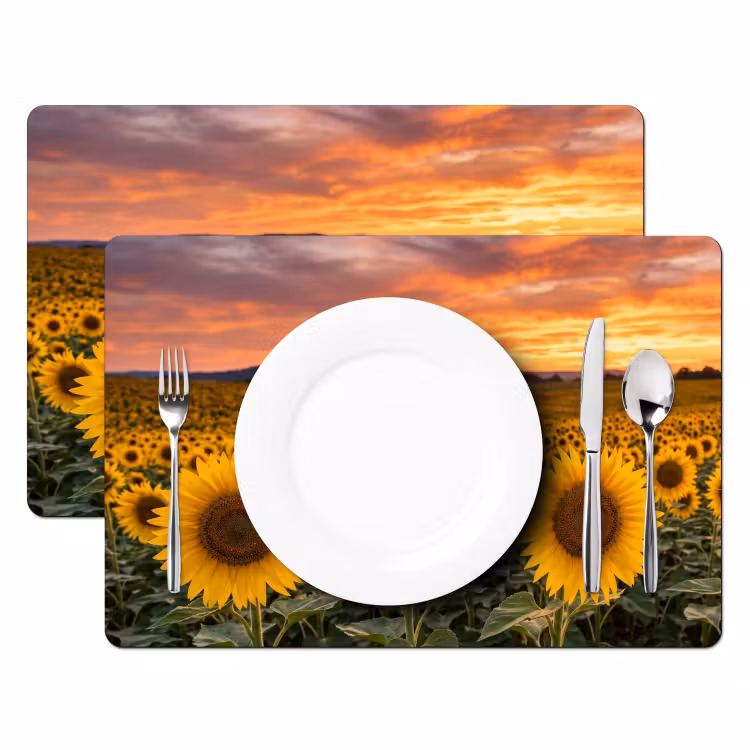 Zonnebloemen - Heuvellandschap - Geel Placemat vinyl groot -zzsfeer2_Kitchenyeah-website