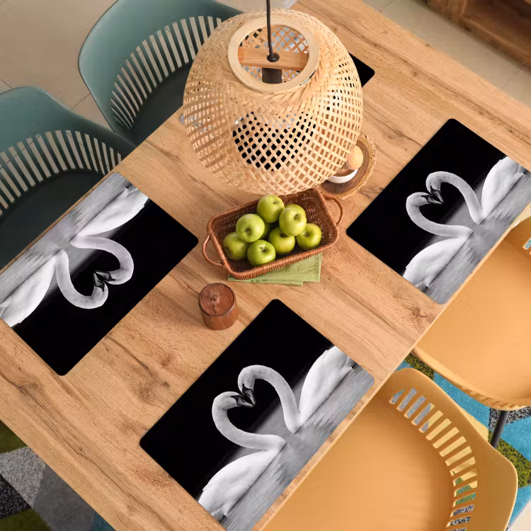 Zwanen - Hart - Zwart - Wit Placemat vinyl groot -zzsfeer5_Kitchenyeah-website