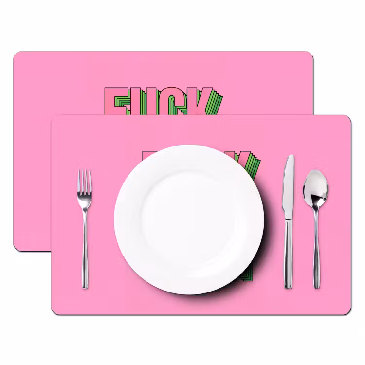 Tekst - Bold - Roze Placemat vinyl groot -zzsfeer2_Kitchenyeah-website