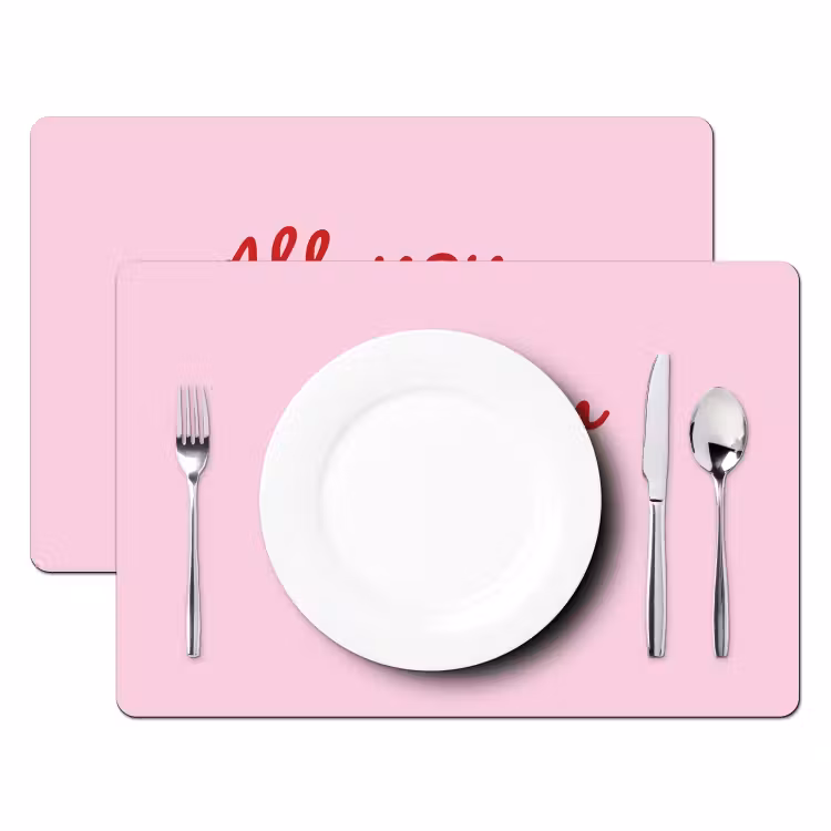 Tekst - Roze - Love - Hart Placemat vinyl groot -zzsfeer2_Kitchenyeah-website