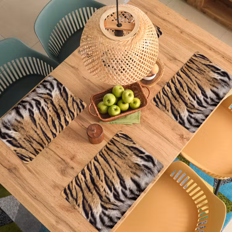 Tijgervacht - Klassiek - Zwart Placemat vinyl groot -zzsfeer5_Kitchenyeah-website