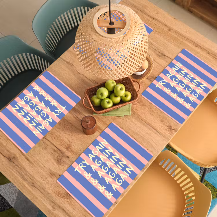 Try again - Strepen - Roze - Verticaal - Blauw Placemat vinyl groot -zzsfeer5_Kitchenyeah-website