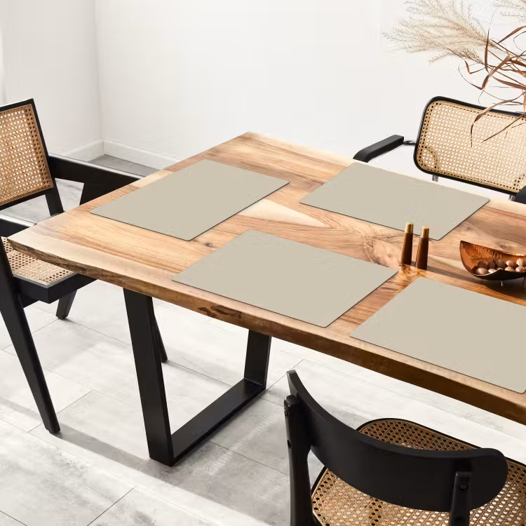 Urban - Pebble - Grijs Placemat vinyl groot 368 -zzsfeer4_Kitchenyeah-website