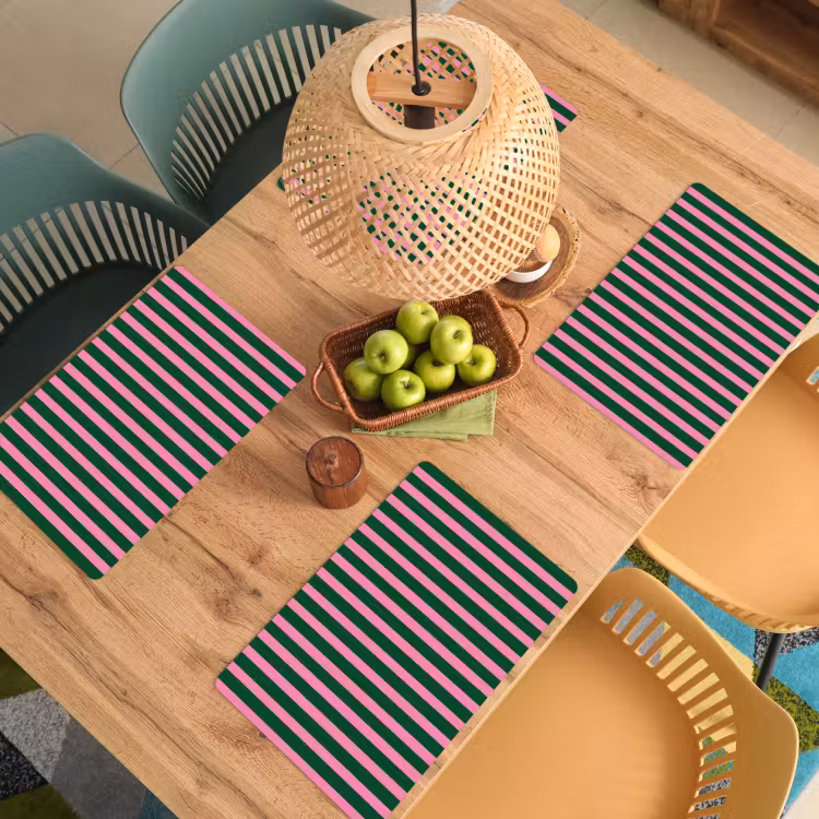 Verticale strepen - Groen - Roze Placemat vinyl groot 368 -zzsfeer5_Kitchenyeah-website
