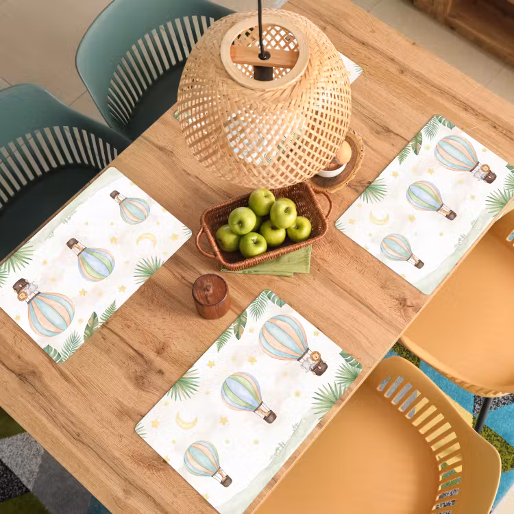 Aquarel - Luchtballonnen - Pastel Placemat vinyl groot -zzsfeer5_Kitchenyeah-website
