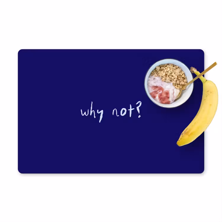 Why not - Blauw - Handgeschreven Placemat vinyl groot -zzzproduct_Kitchenyeah-website
