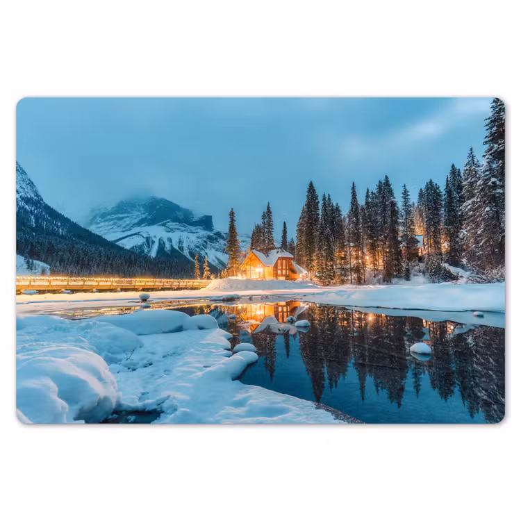 Winterlandschap - Natuur - Huis - Bergen - Sneeuw Placemat vinyl groot -zzsfeer1_Kitchenyeah-website