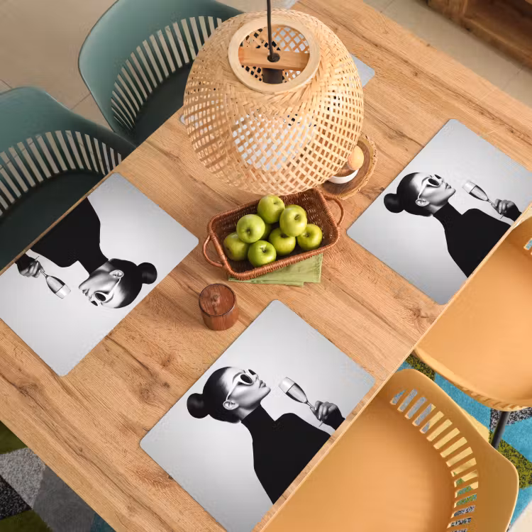 Vrouw - Champagne - Modern Placemat vinyl groot -zzsfeer5_Kitchenyeah-website