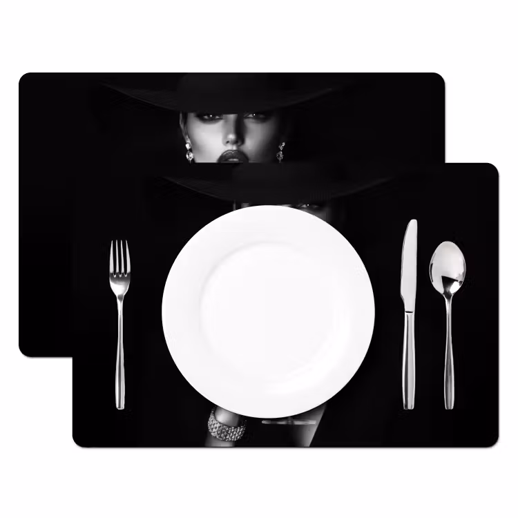 Vrouw - Cocktail - Chic Placemat vinyl groot -zzsfeer2_Kitchenyeah-website