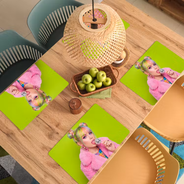 Vrouw - Kleurrijk haar - Pop art - Modern - Levendig Placemat vinyl groot -zzsfeer5_Kitchenyeah-website